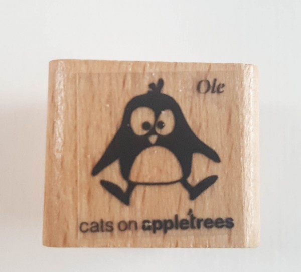 cats on appletrees Holzstempel Pinguin Ole springt