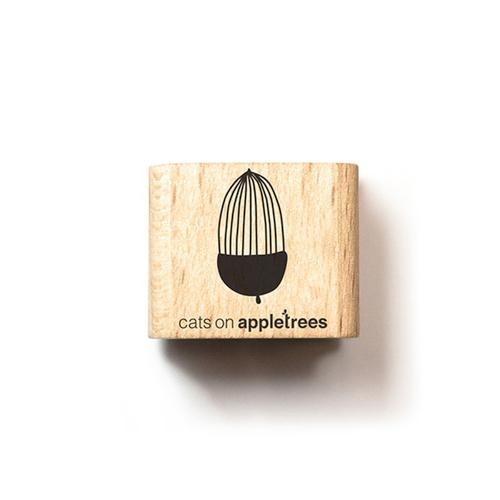 cats on appletrees Ministempel Eichel 3
